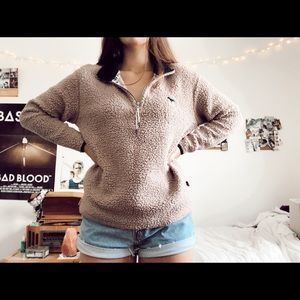 VS Pink Sherpa 1/4 zip-up